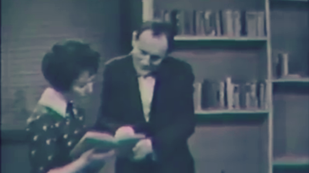 Rare television footage of Chan Canasta performing a book experiment with a volunteer